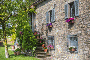 exterior of house villa palombaraumbria
